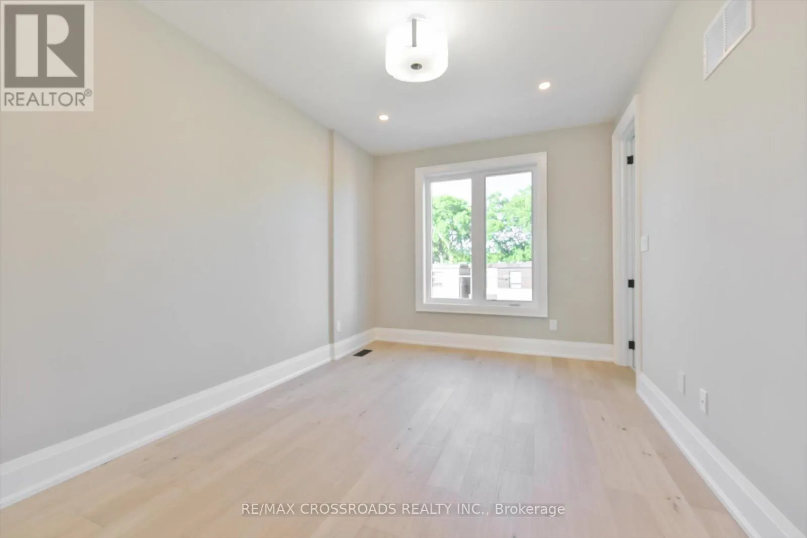 84 WESTBOURNE AVENUE