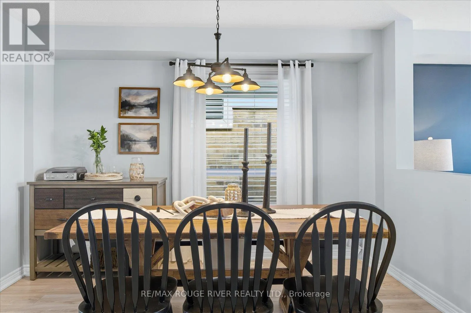 245 BLACKWELL CRESCENT