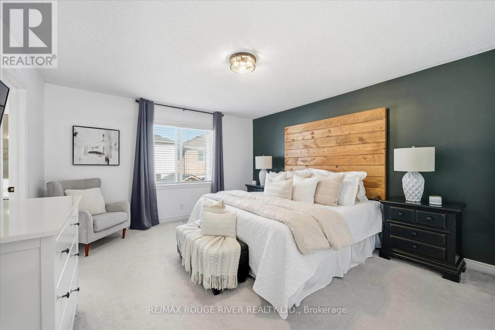 245 BLACKWELL CRESCENT