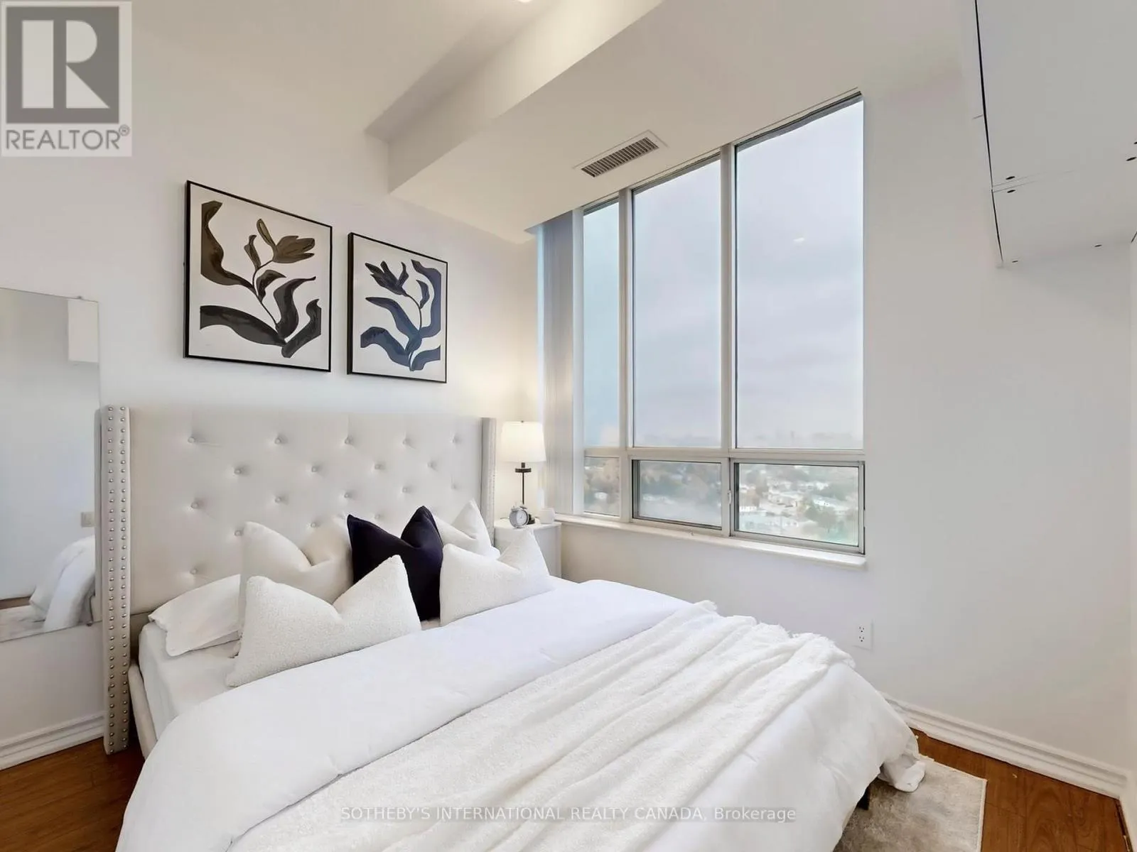 LPH18 - 2627 MCCOWAN ROAD