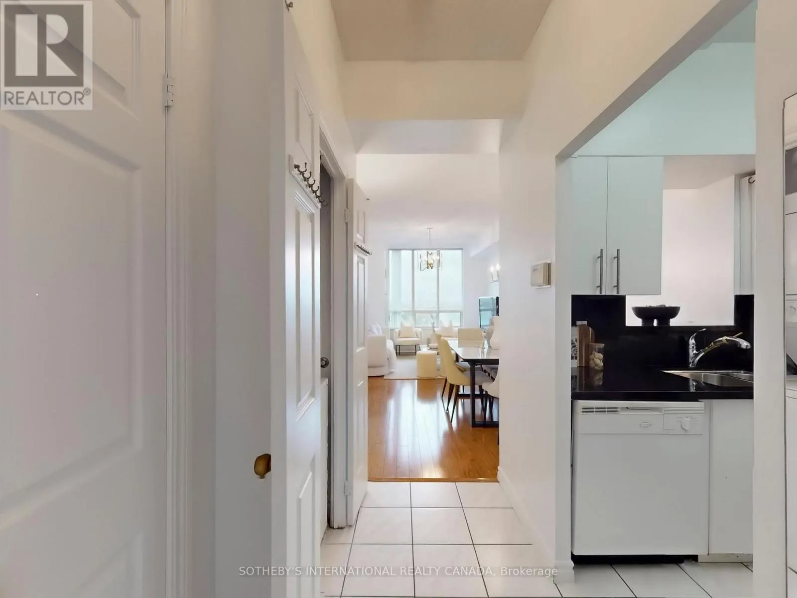 LPH18 - 2627 MCCOWAN ROAD