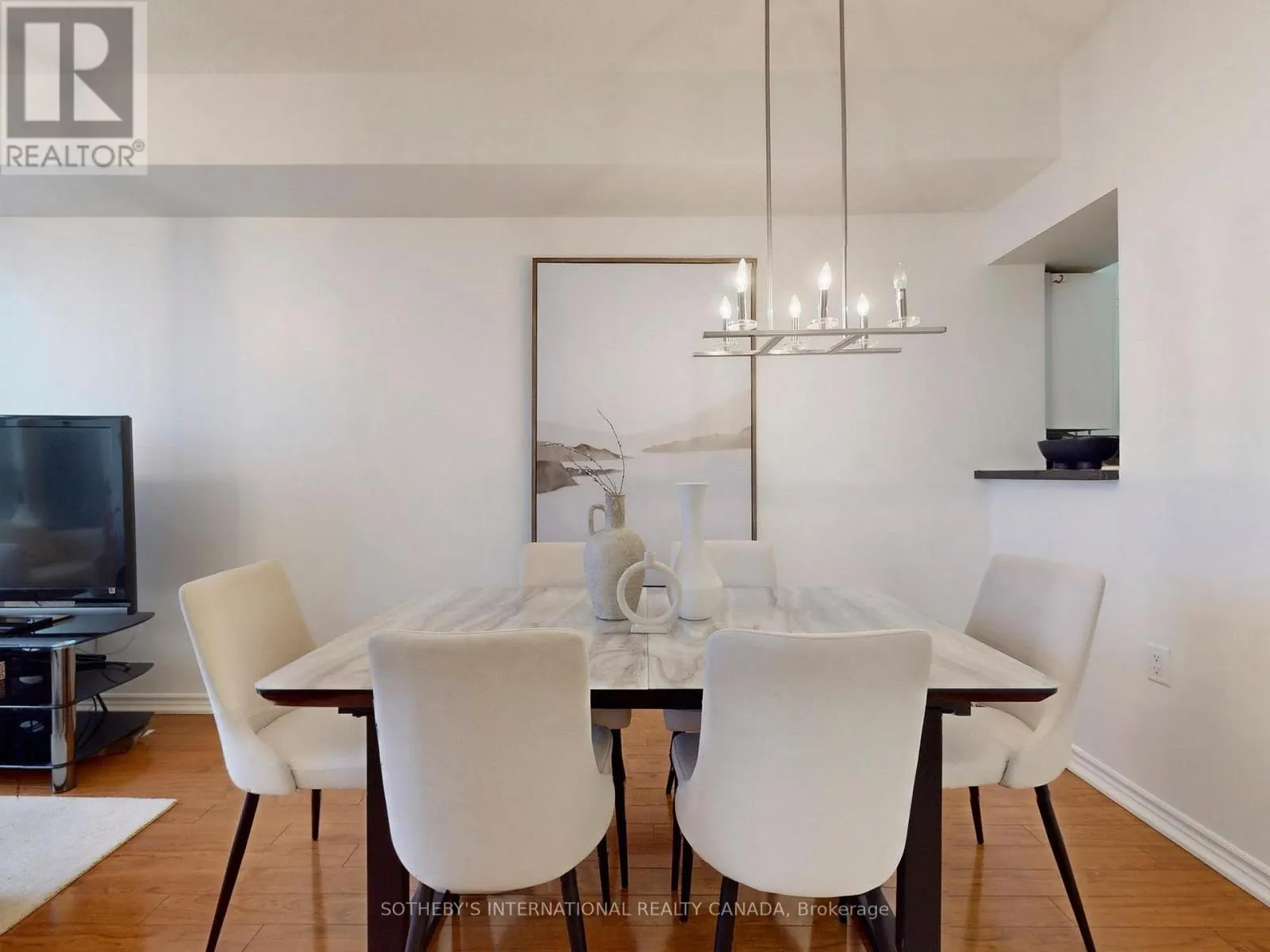 LPH18 - 2627 MCCOWAN ROAD