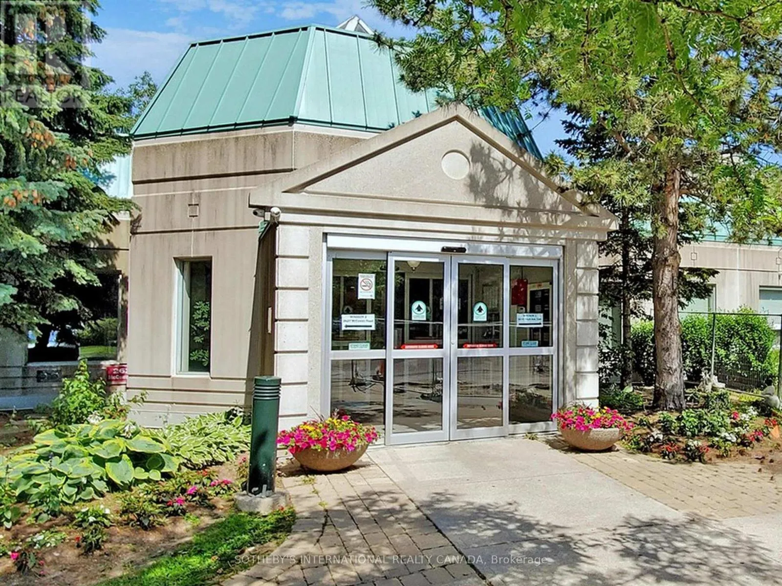 LPH18 - 2627 MCCOWAN ROAD