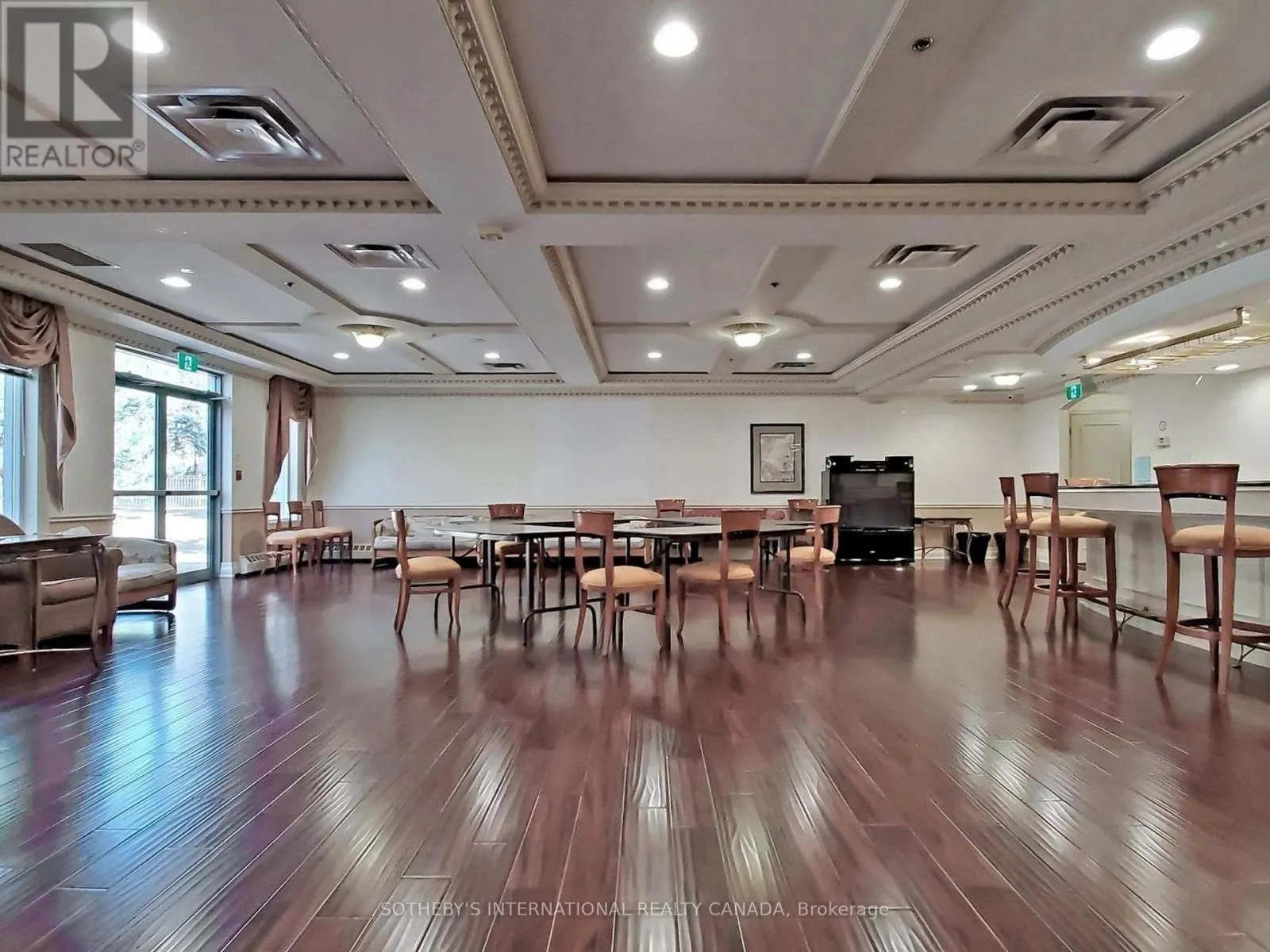 LPH18 - 2627 MCCOWAN ROAD