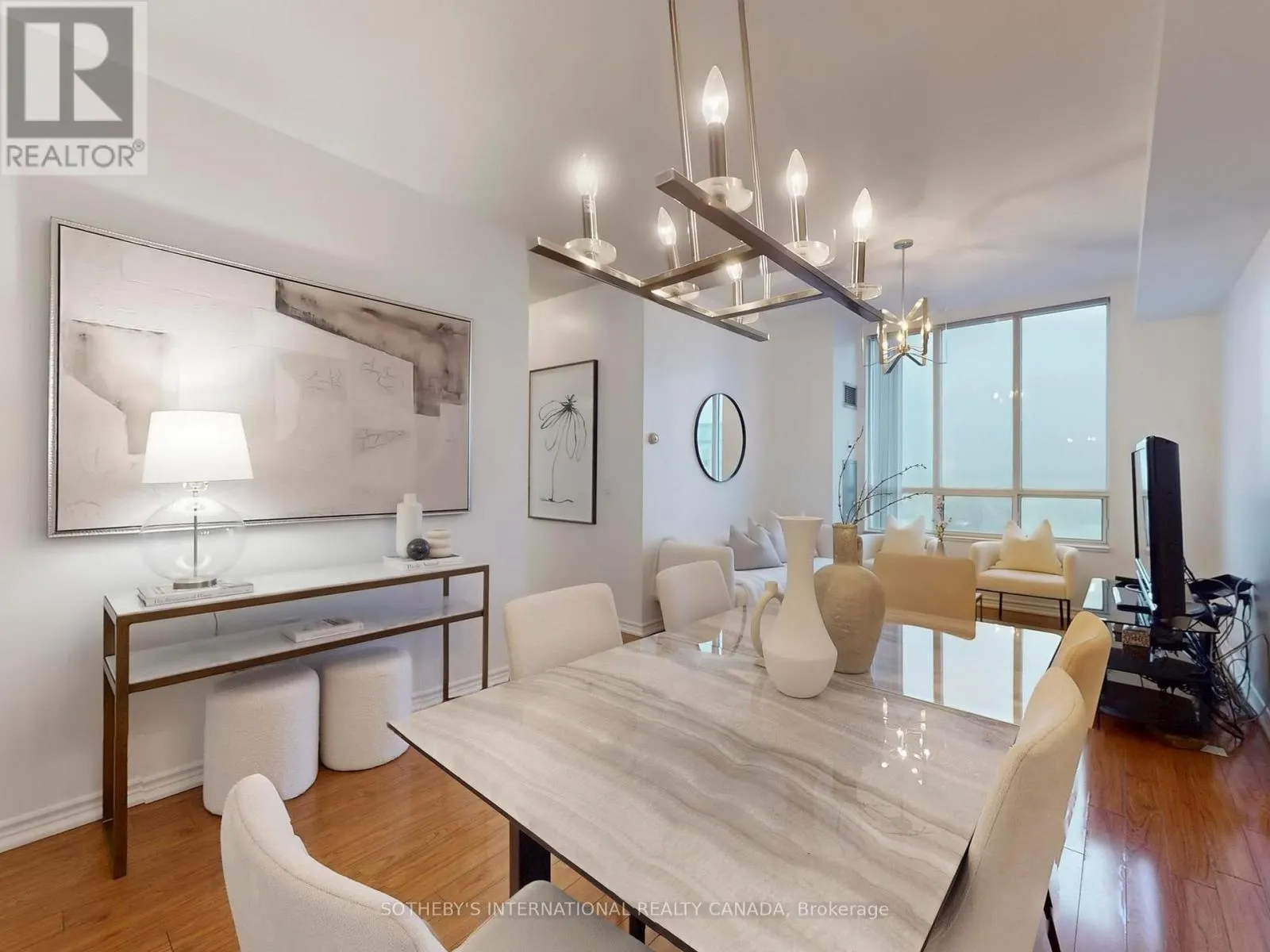 LPH18 - 2627 MCCOWAN ROAD