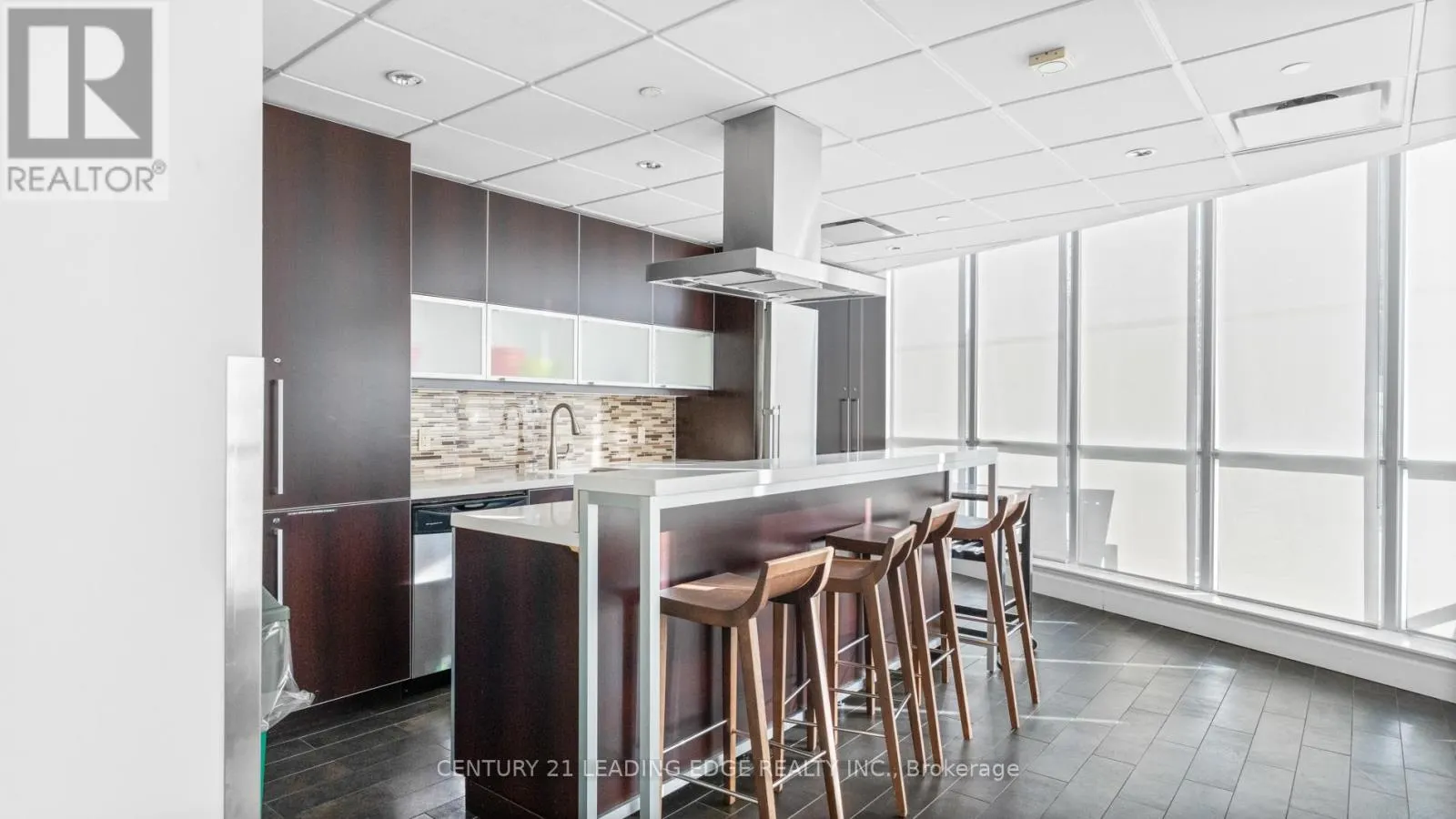 1602 - 1048 BROADVIEW AVENUE