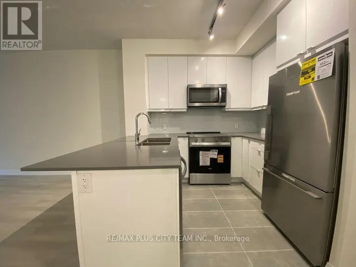 705 - 3260 SHEPPARD AVENUE E