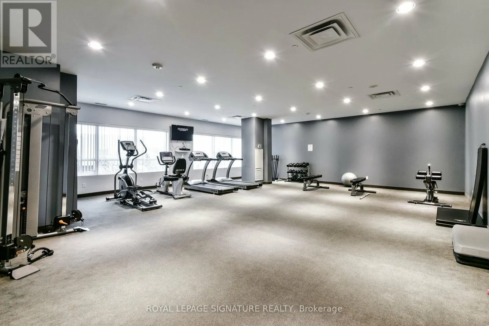 PH01 - 1328 BIRCHMOUNT ROAD