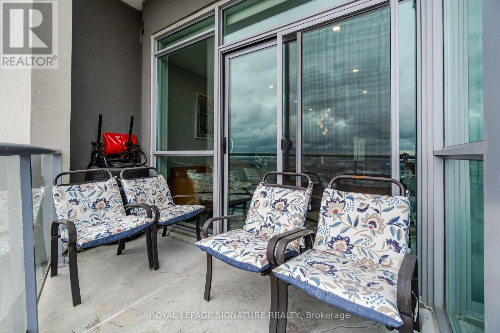 PH01 - 1328 BIRCHMOUNT ROAD