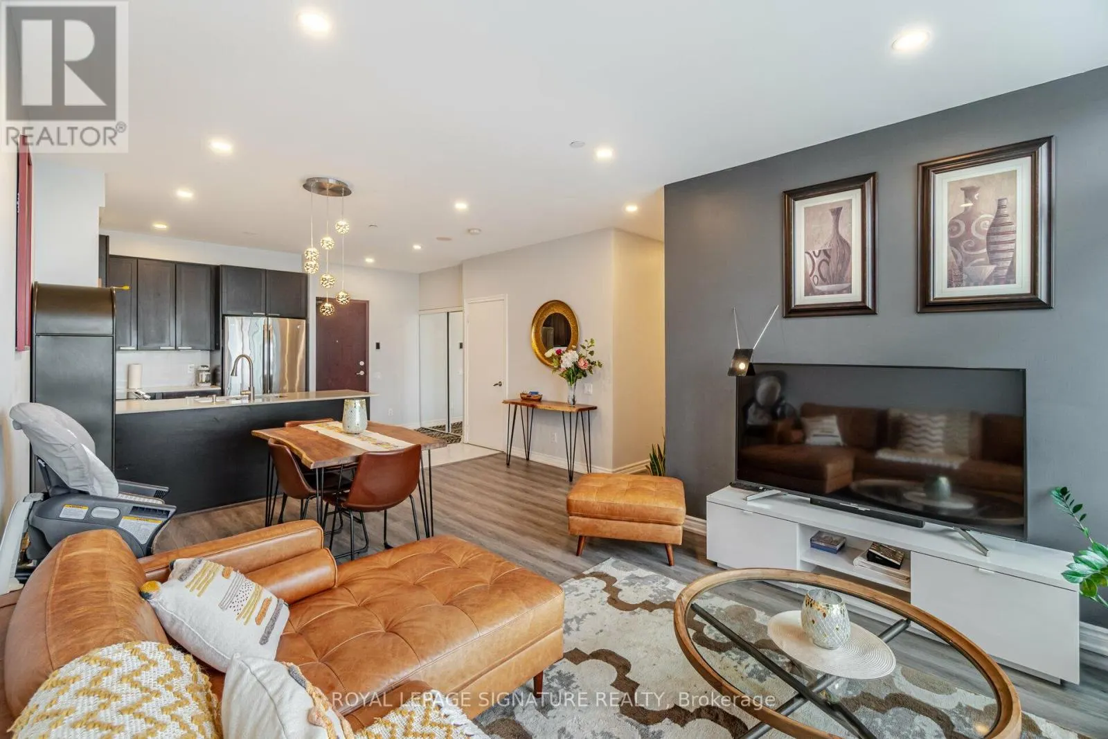 PH01 - 1328 BIRCHMOUNT ROAD