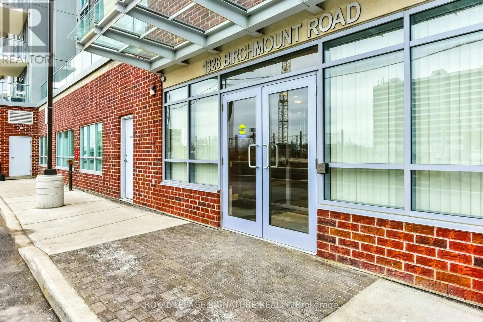 PH01 - 1328 BIRCHMOUNT ROAD