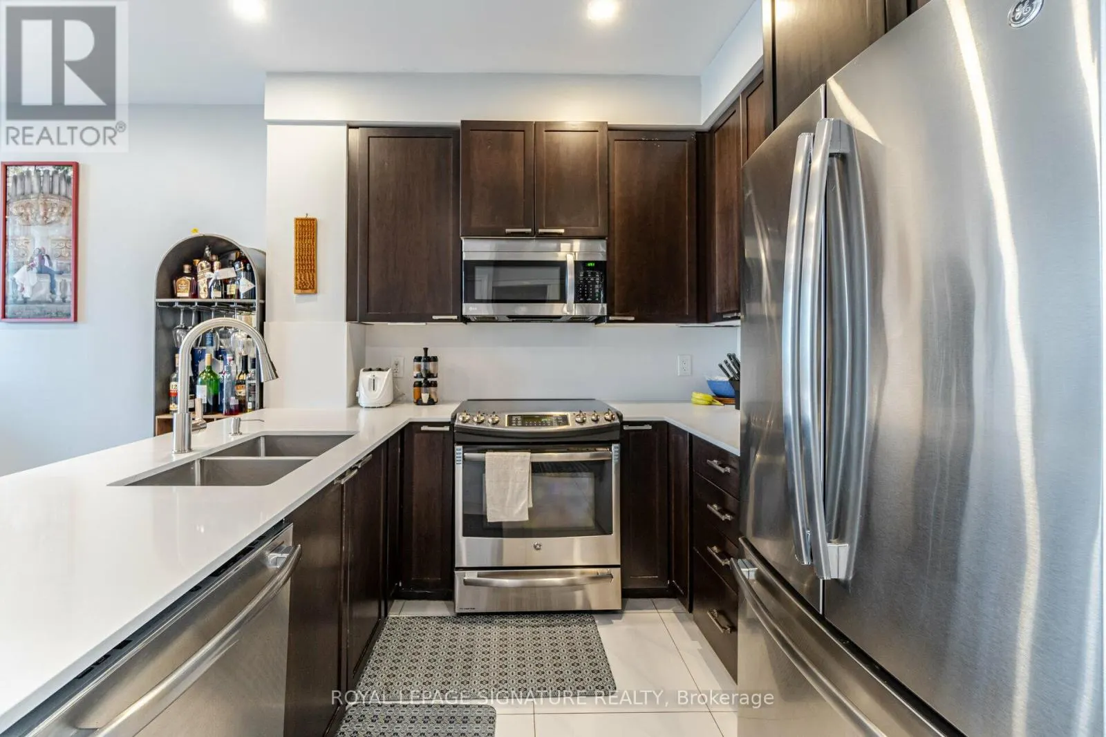 PH01 - 1328 BIRCHMOUNT ROAD