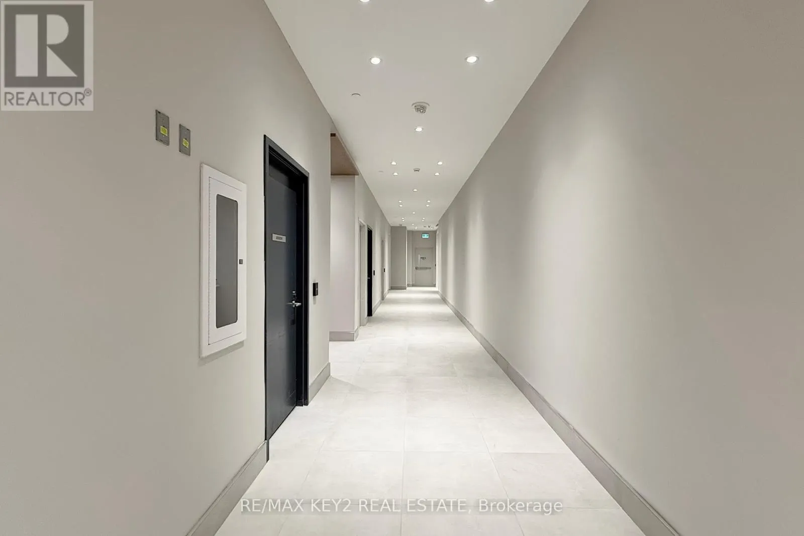 427 - 3270 SHEPPARD AVENUE E