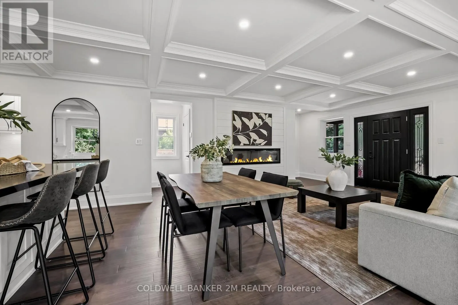 128 BUCKINGHAM AVENUE