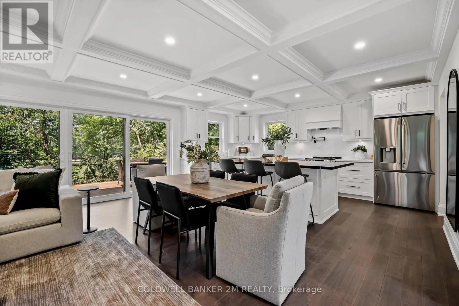 128 BUCKINGHAM AVENUE