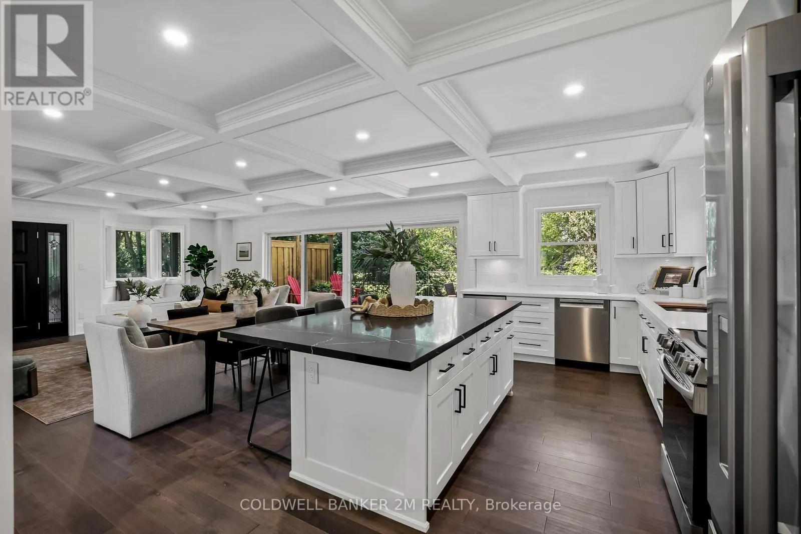 128 BUCKINGHAM AVENUE