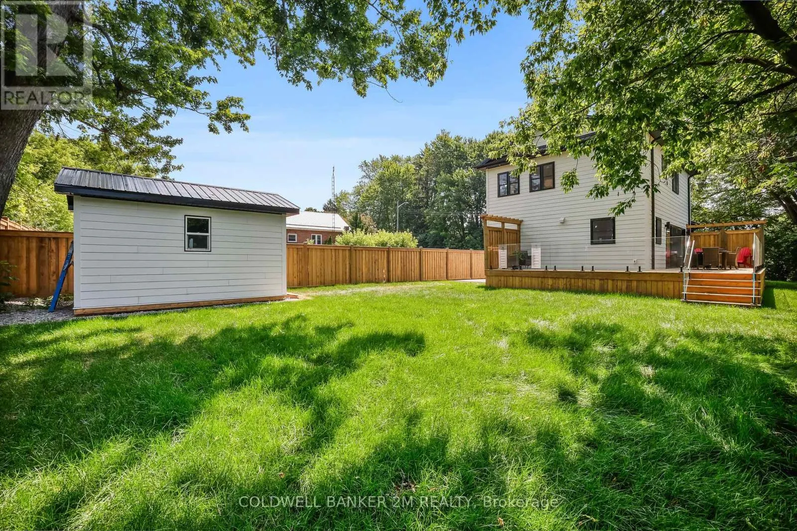 128 BUCKINGHAM AVENUE