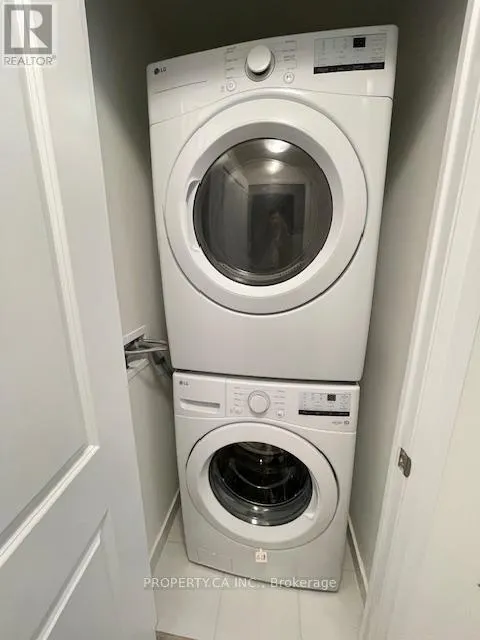 2222 - 3270 SHEPPARD AVENUE E