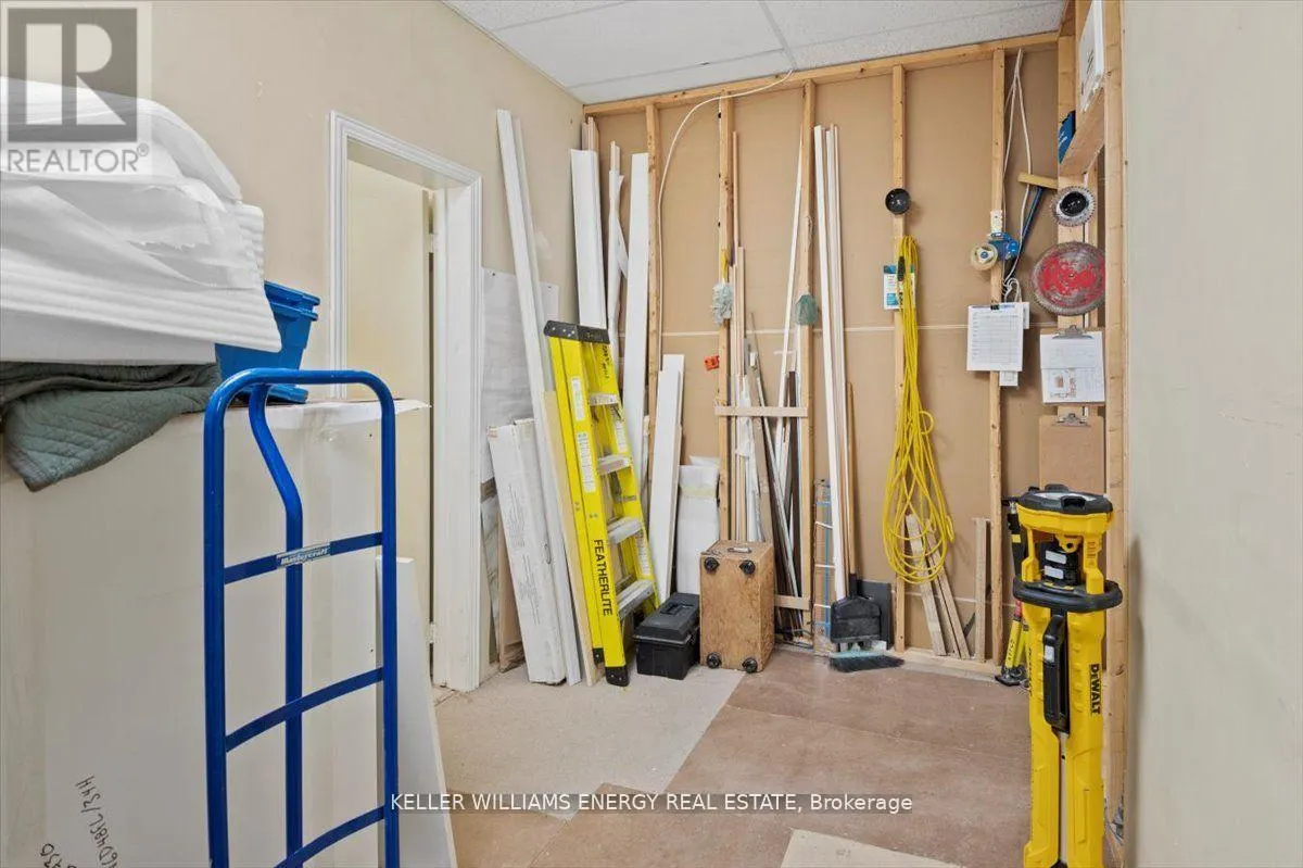 MAIN FLOOR - 48 WATER STREET, #Main Floor