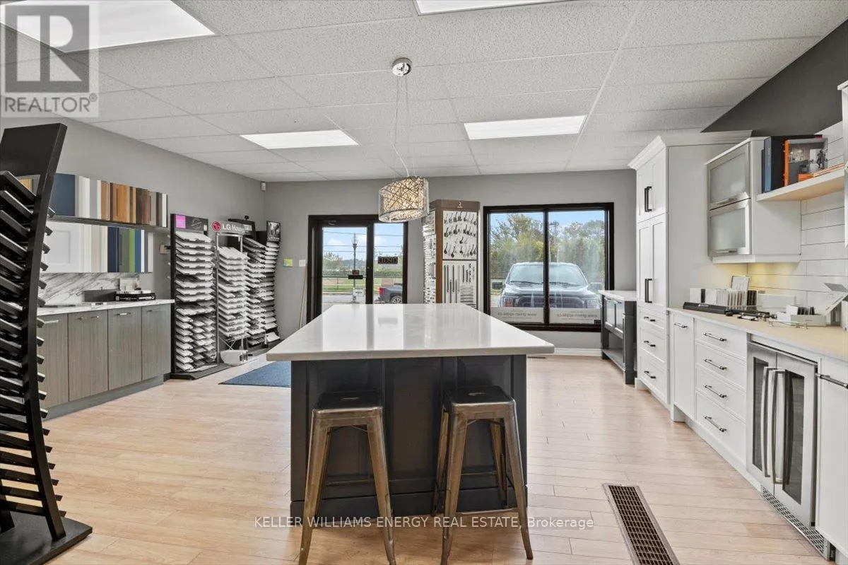 MAIN FLOOR - 48 WATER STREET, #Main Floor