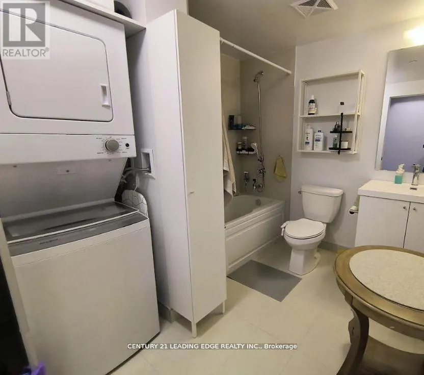 320 - 2550 SIMCOE STREET N