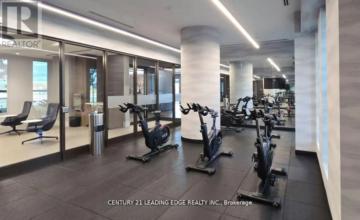 320 - 2550 SIMCOE STREET N