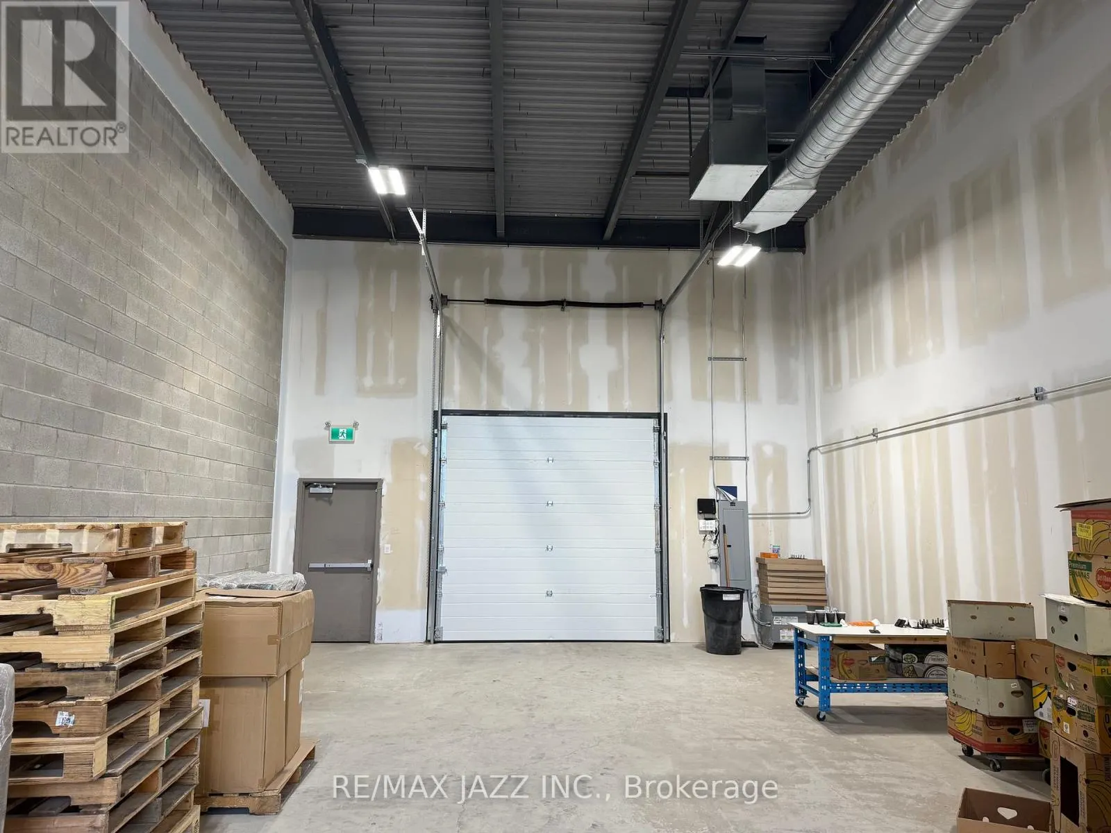 11 - 472 TAUNTON ROAD W, #11