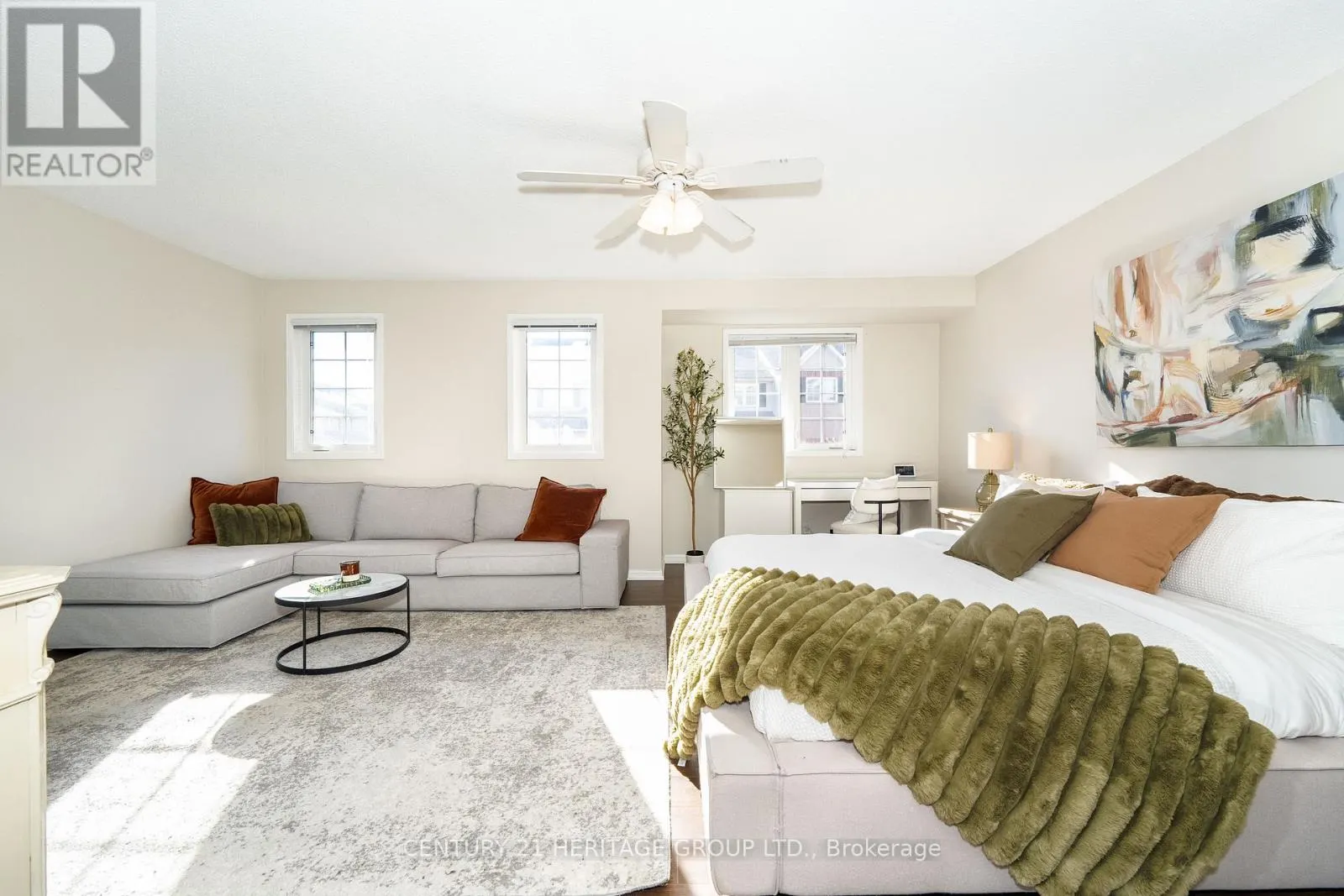 500 - 1400 THE ESPLANADE ROAD N