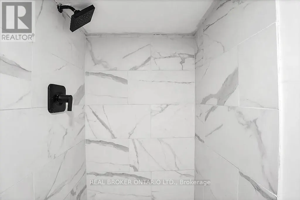 BSMT - 210 MARY STREET N