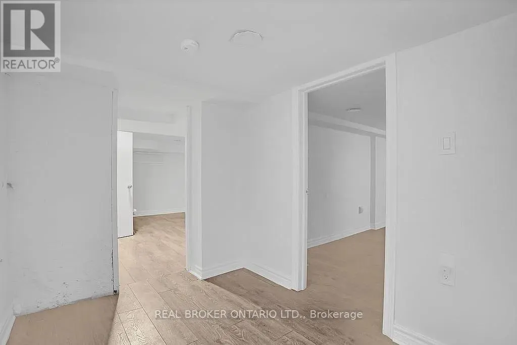 BSMT - 210 MARY STREET N