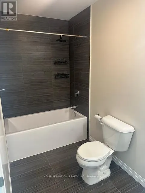 903 - 2152 LAWRENCE AVENUE E