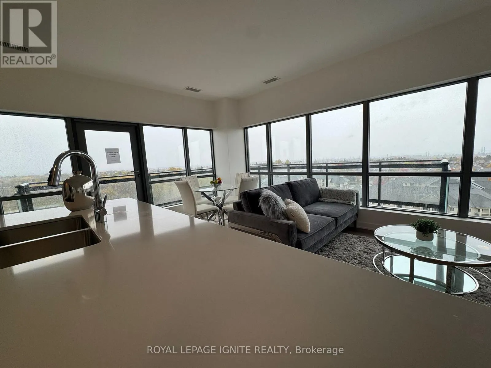 1103 - 55 CLARINGTON BOULEVARD