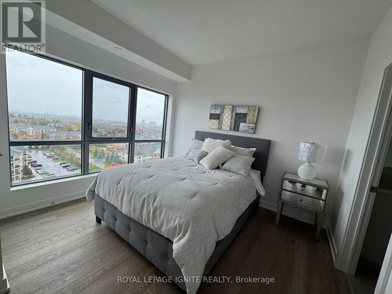 1103 - 55 CLARINGTON BOULEVARD