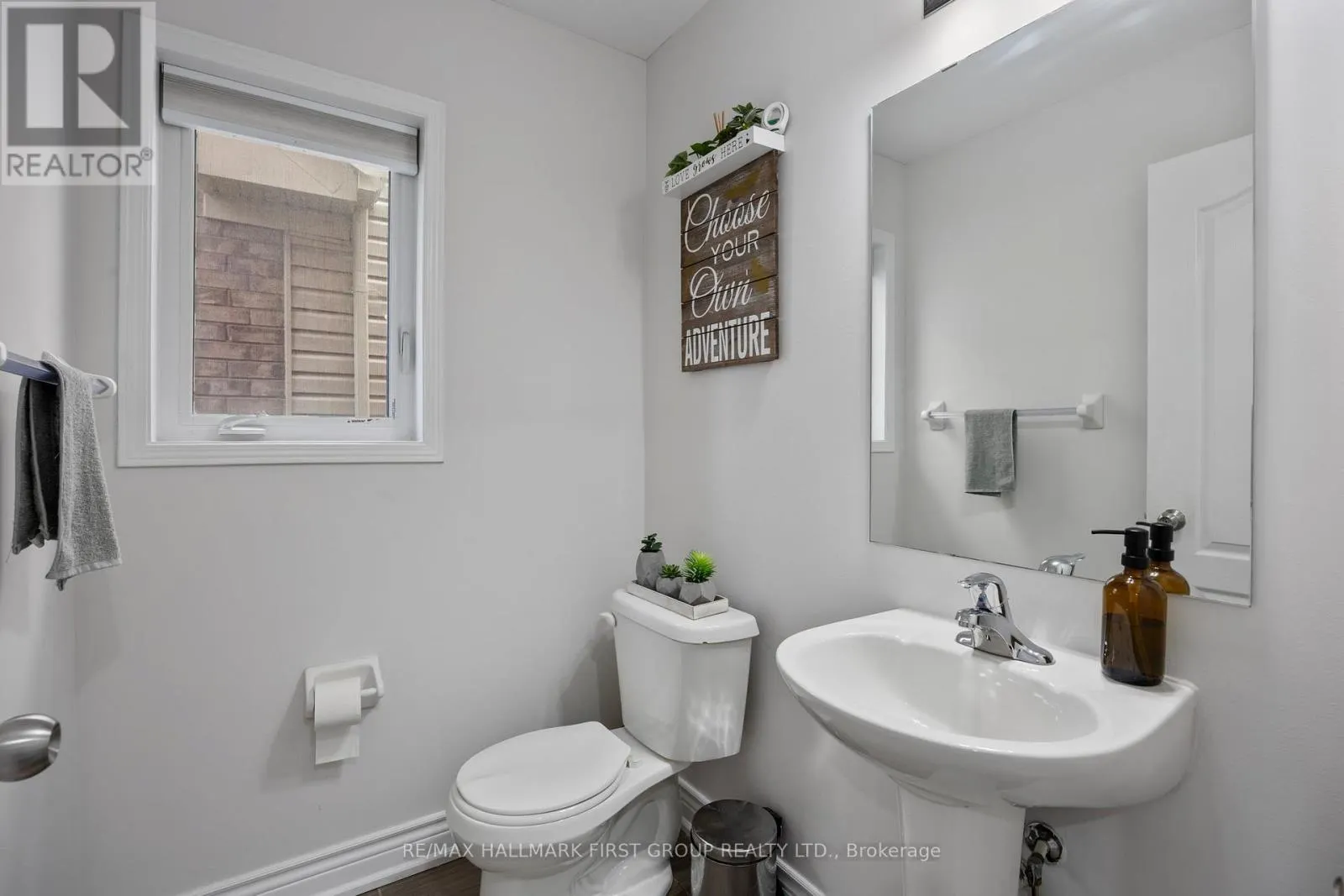 173 WINDFIELDS FARM DRIVE W