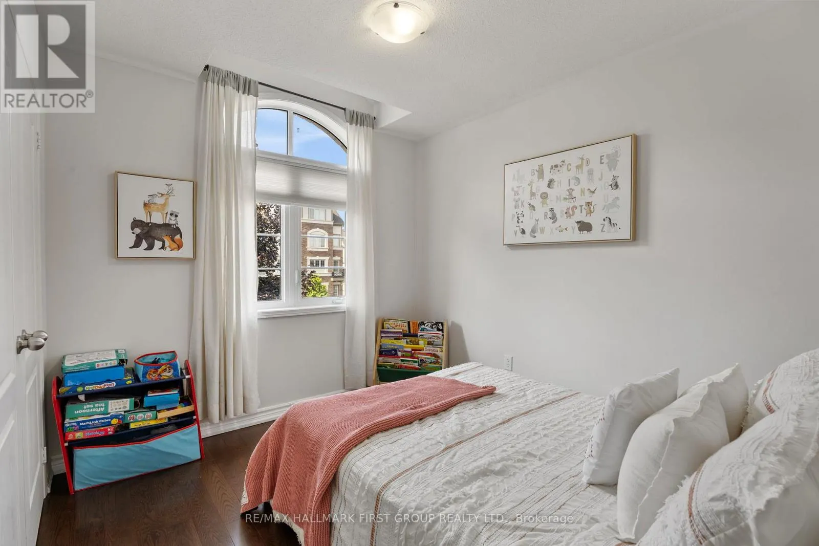 173 WINDFIELDS FARM DRIVE W