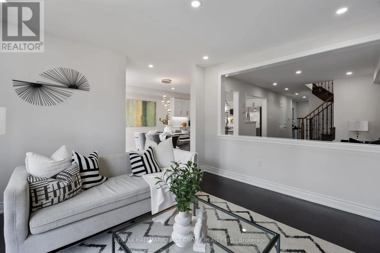 173 WINDFIELDS FARM DRIVE W