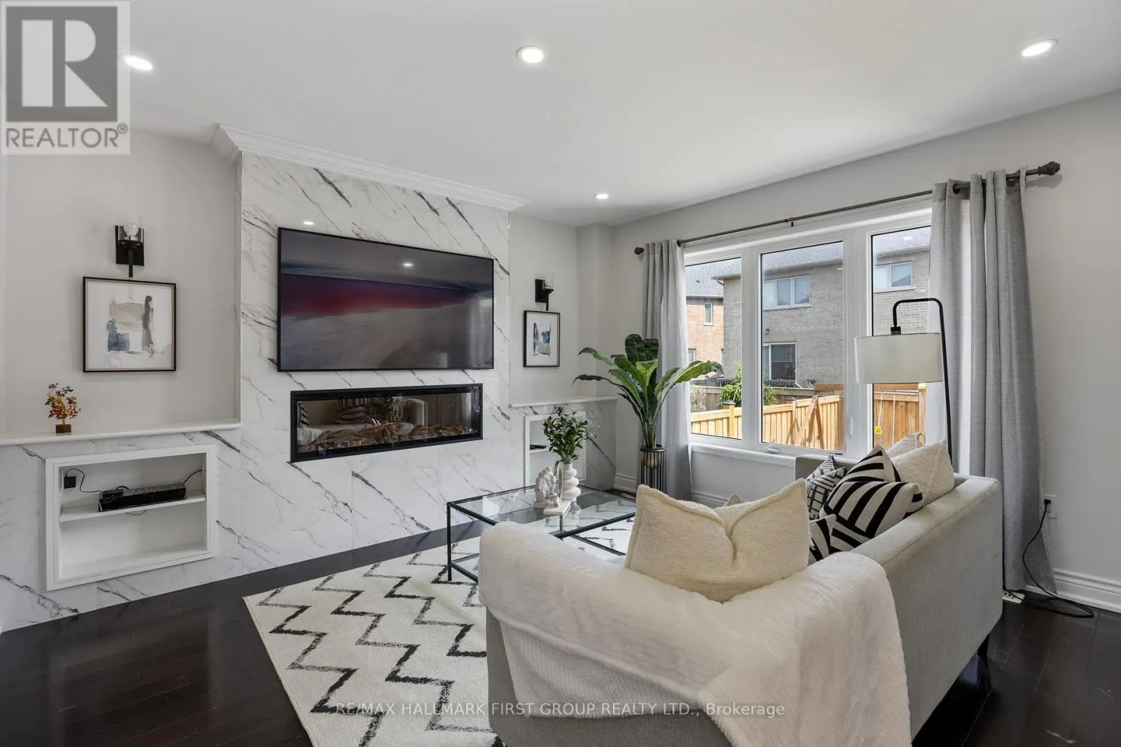 173 WINDFIELDS FARM DRIVE W