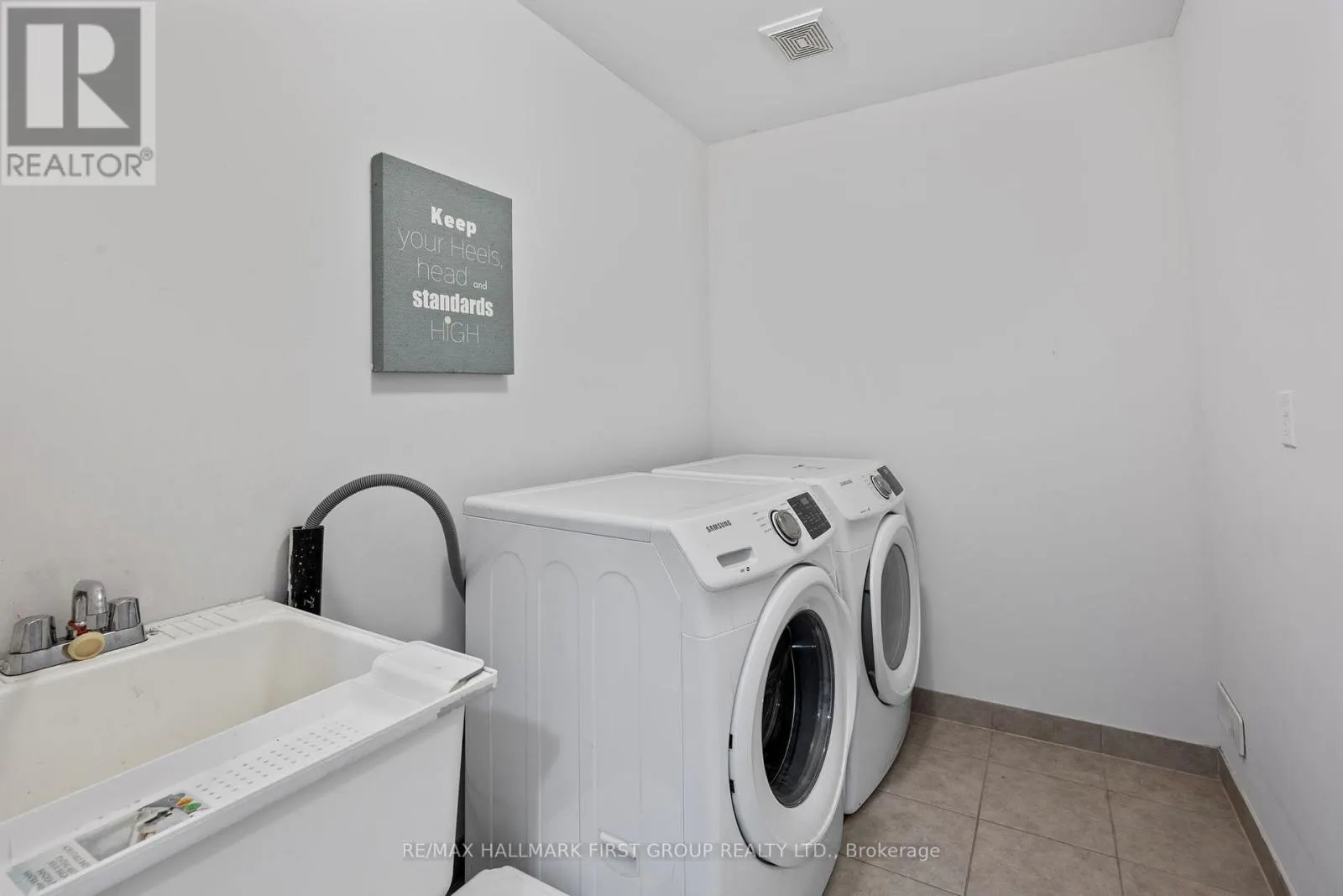 173 WINDFIELDS FARM DRIVE W