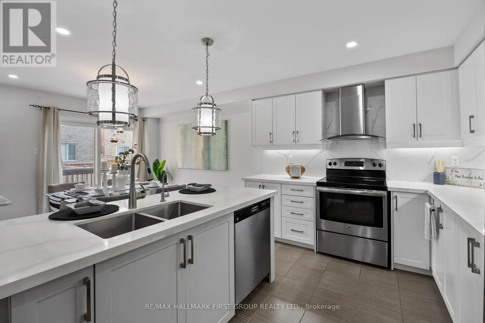 173 WINDFIELDS FARM DRIVE W