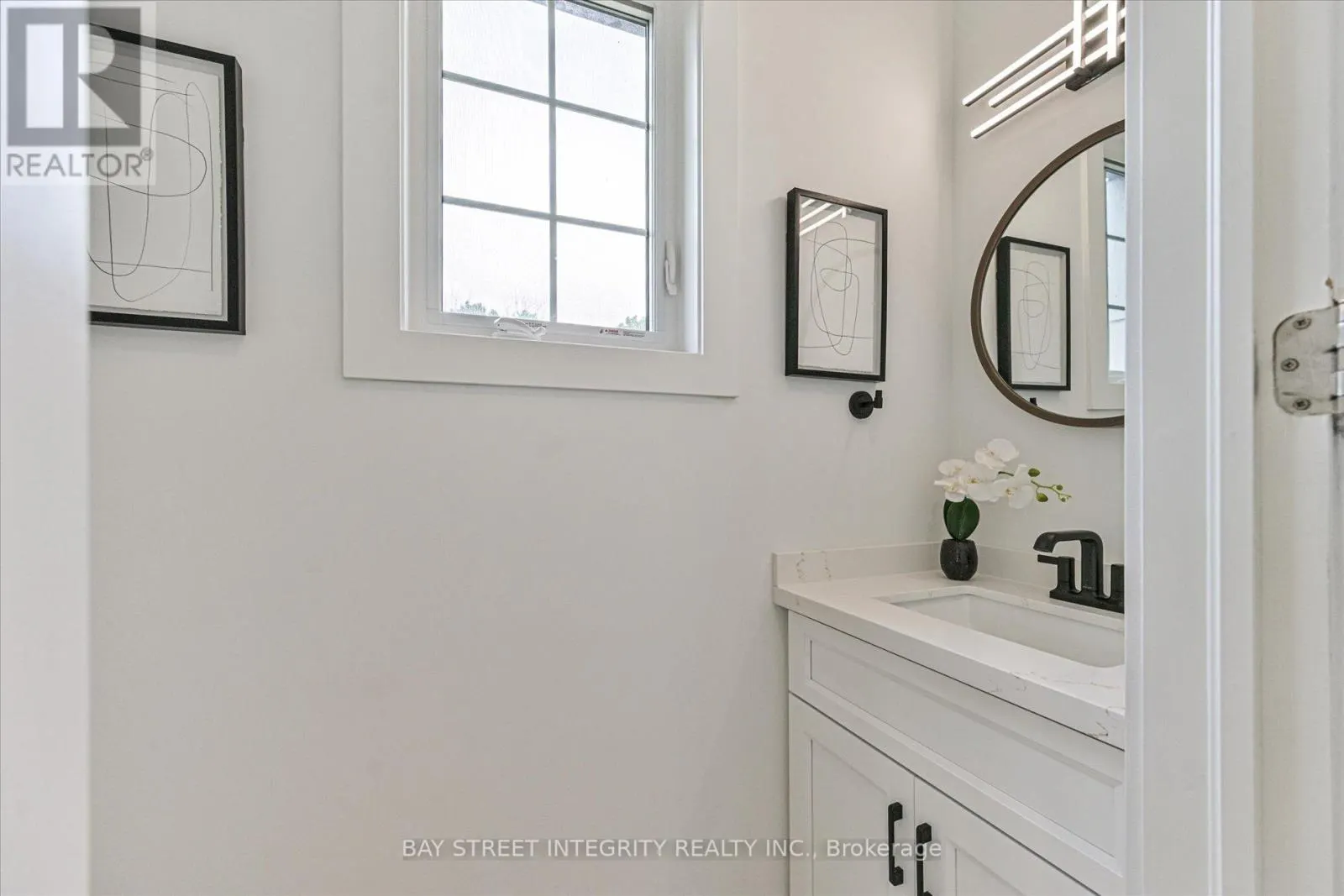 1553 HONEY LOCUST PLACE