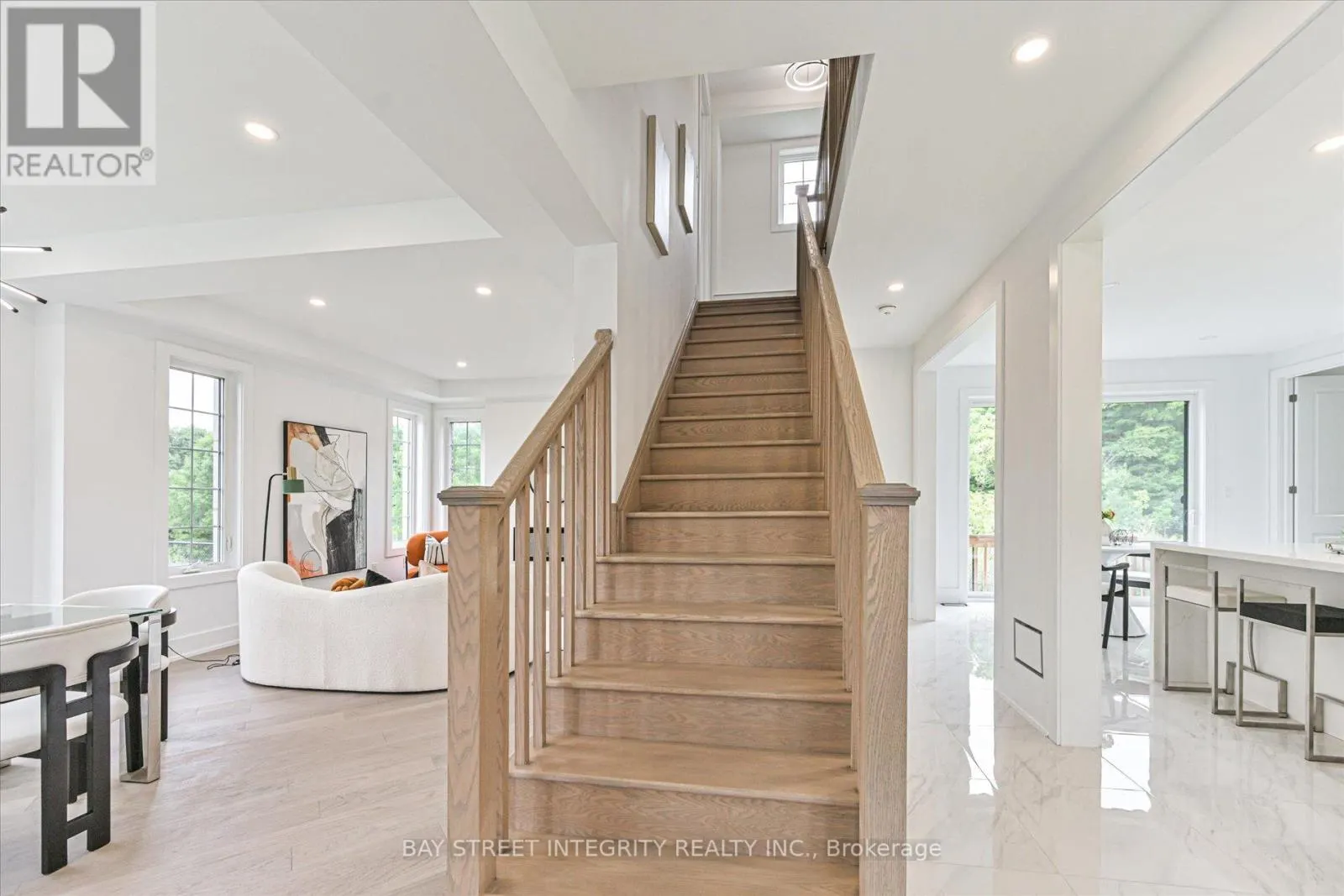 1553 HONEY LOCUST PLACE