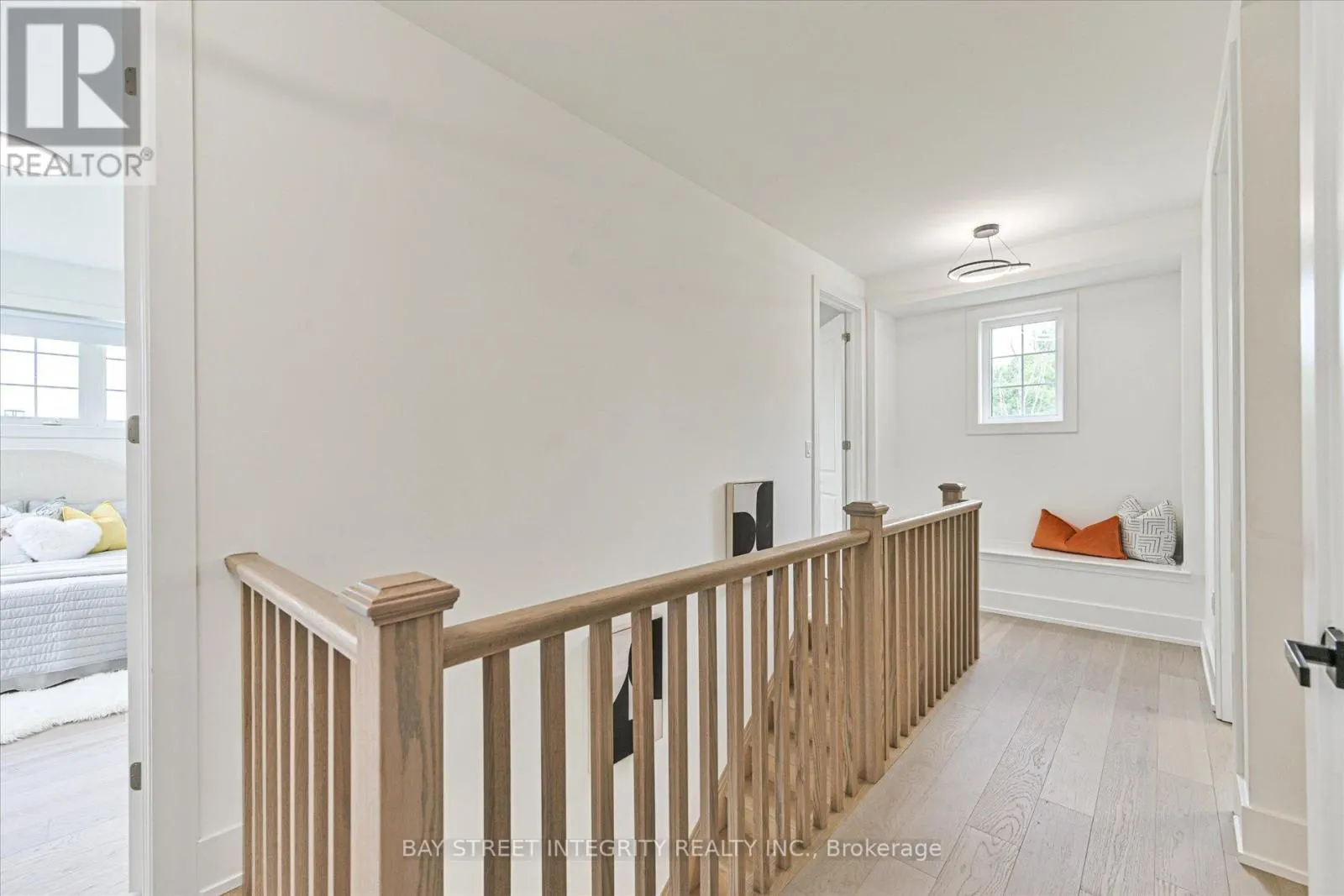 1553 HONEY LOCUST PLACE