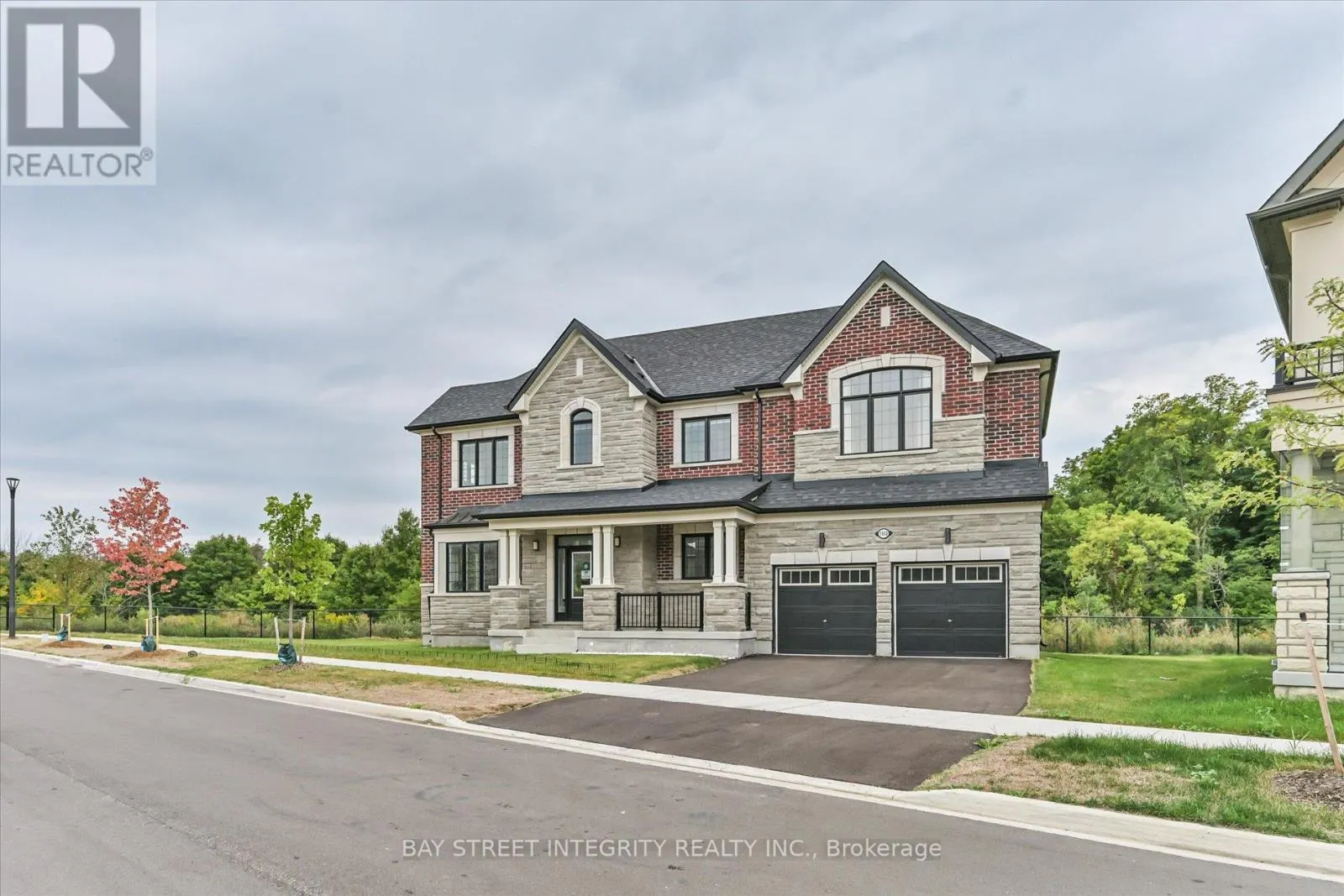 1553 HONEY LOCUST PLACE