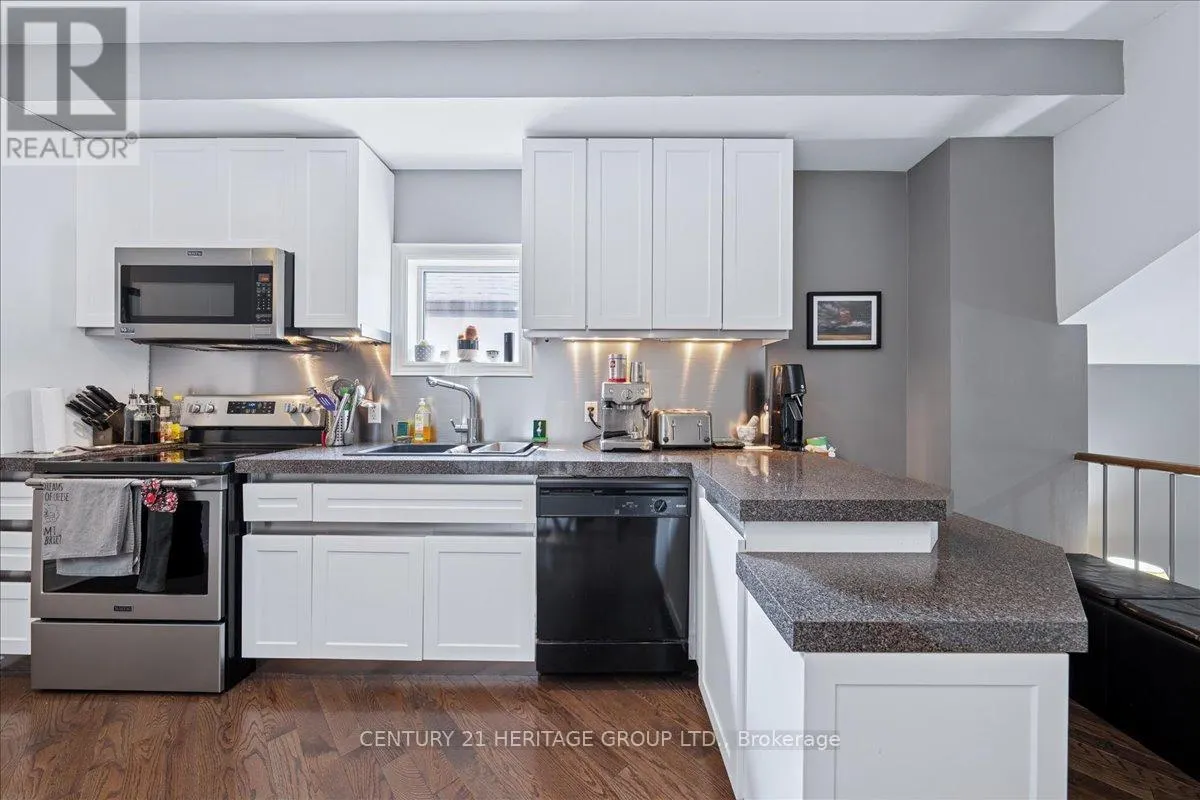 169 KING EDWARD AVENUE