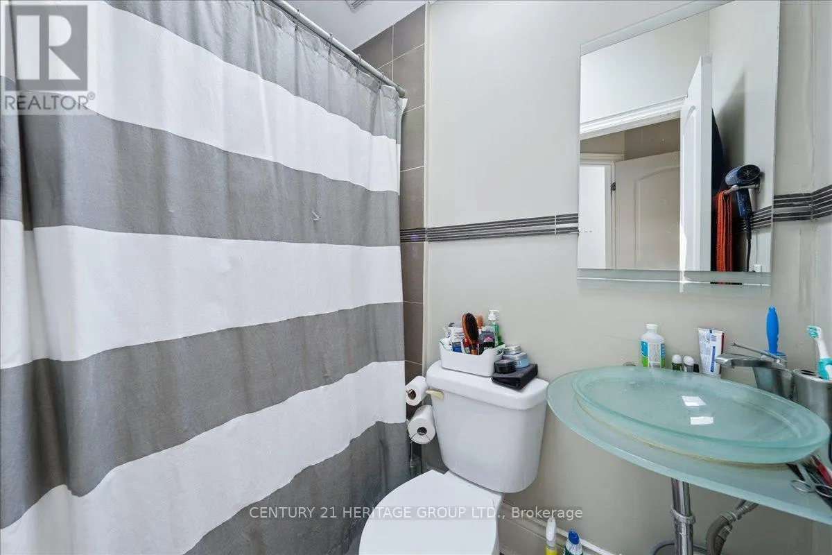 169 KING EDWARD AVENUE