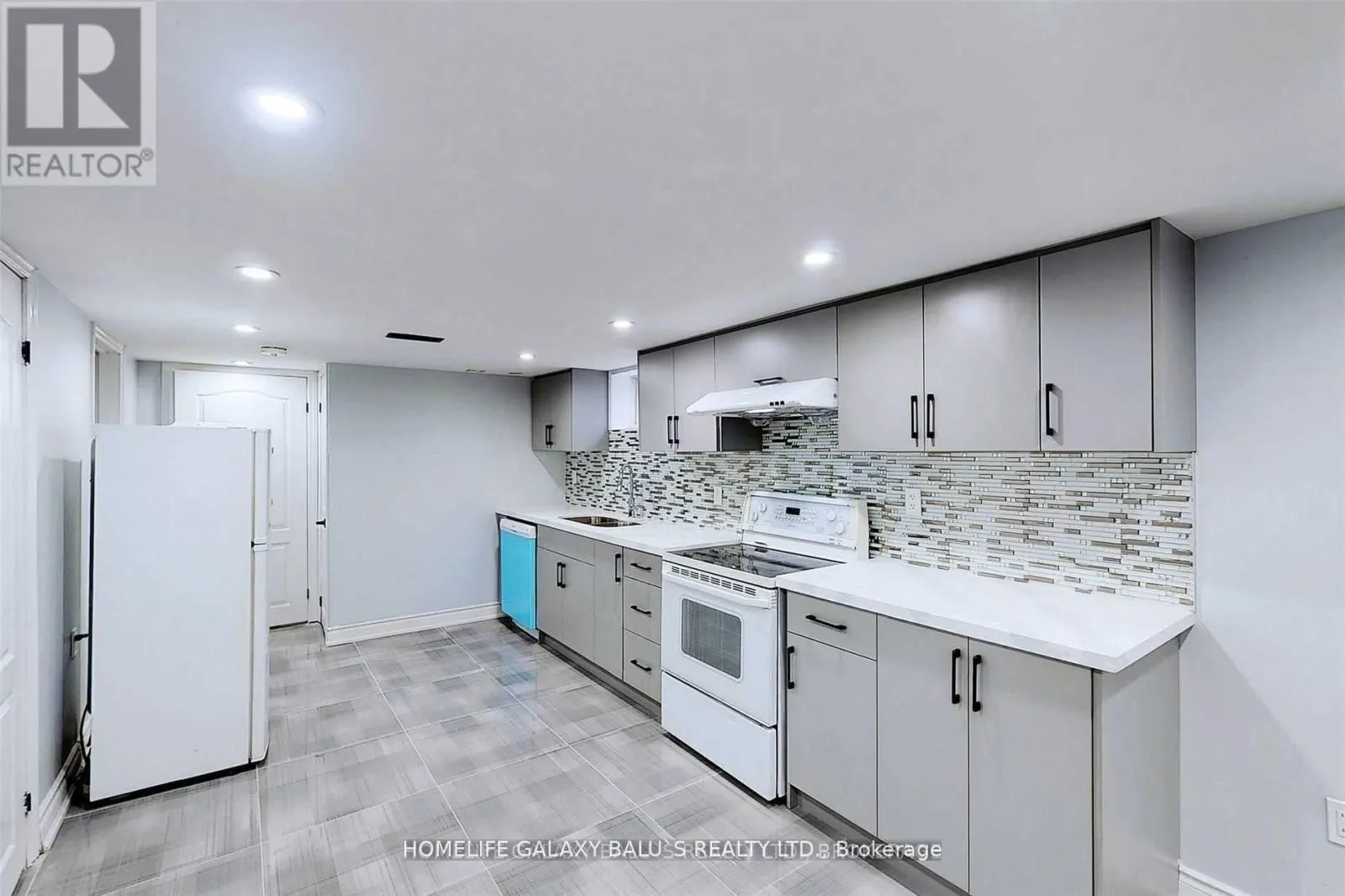 BASEMENT - 136 CENTRAL PARK BOULEVARD N