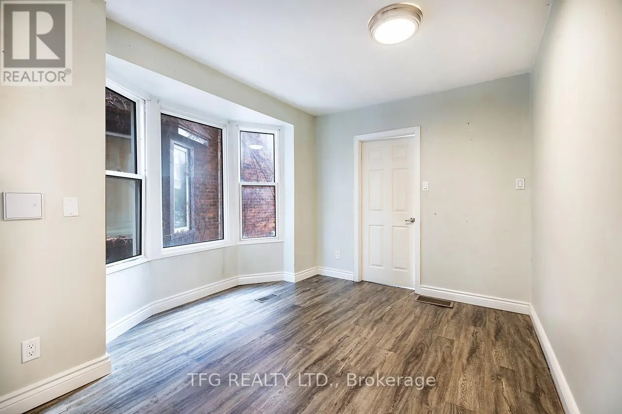 MAINFLOOR - 283 JARVIS STREET, #Mainfloor