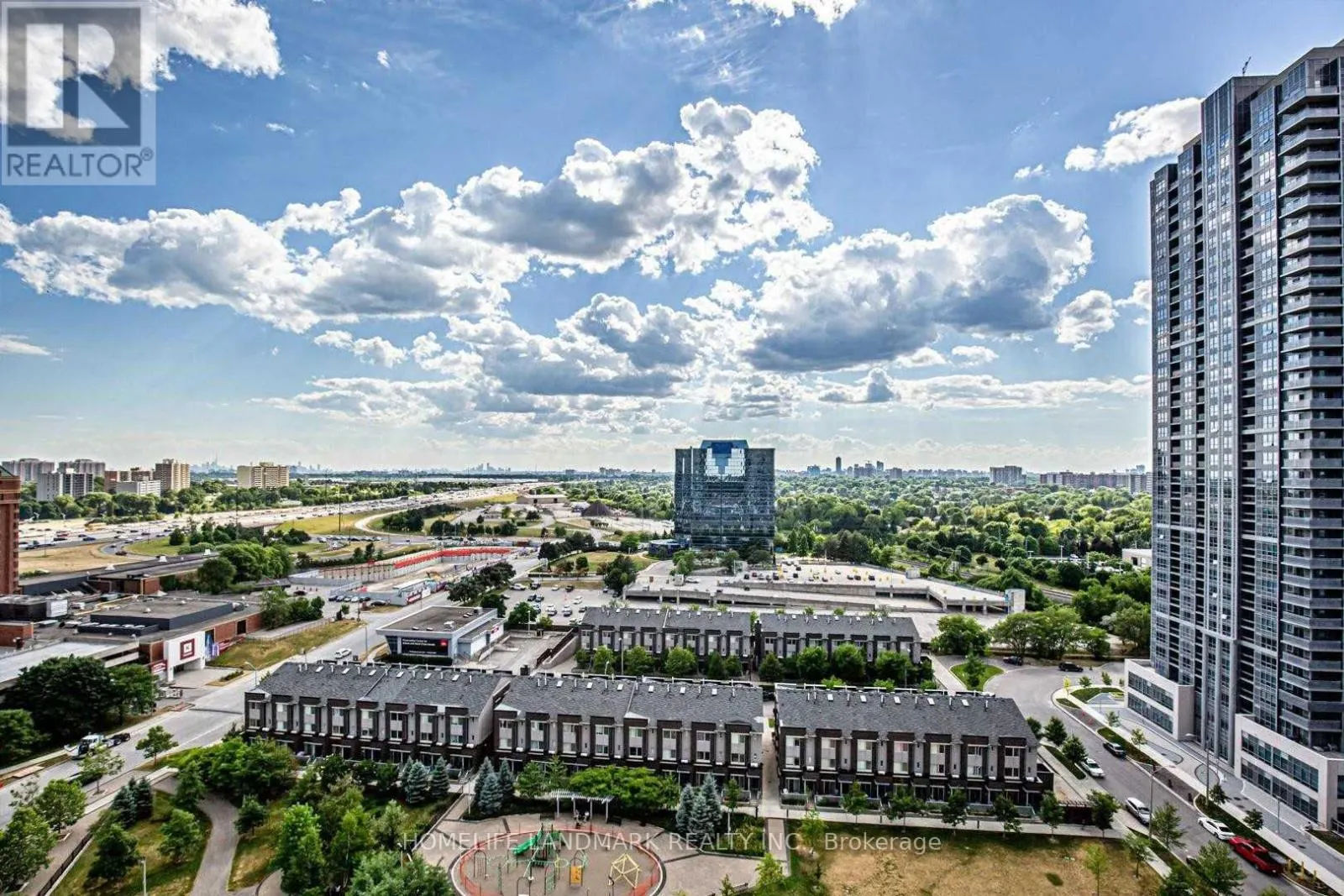 1714 - 181 VILLAGE GREEN SQUARE