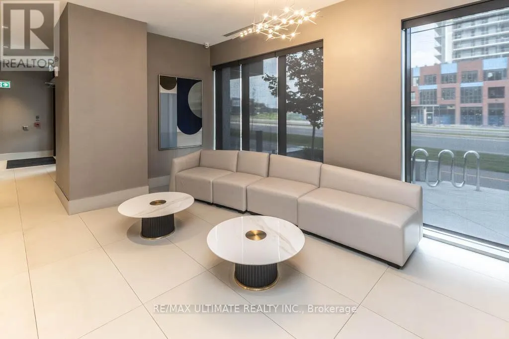 2104 - 2550 SIMCOE STREET N