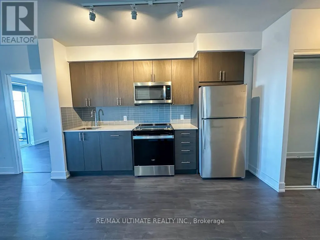 2104 - 2550 SIMCOE STREET N